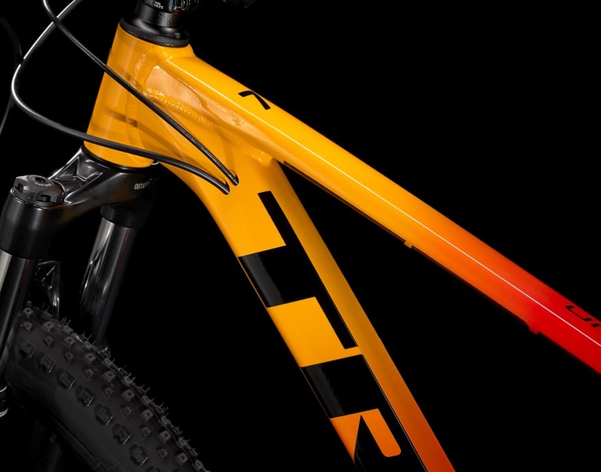 Trek Marlin 7 29"Hjul Marigold to Radioactive Red Fade Gen 2